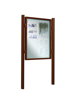 KIT POSTE CUATRO PARA VITRINA DE EXTERIOR